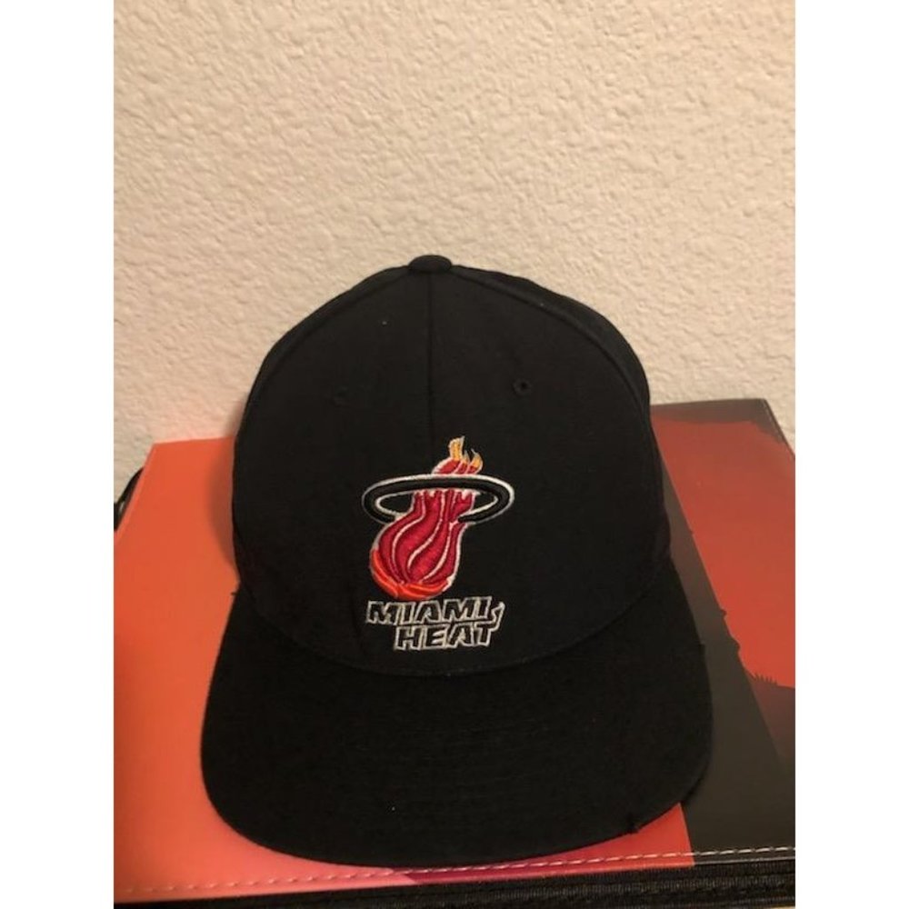 Black Miami Heat Hat